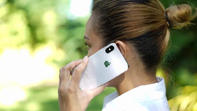 iphone x 16 | Team YugaTech: What smartphones do we use? (2018)